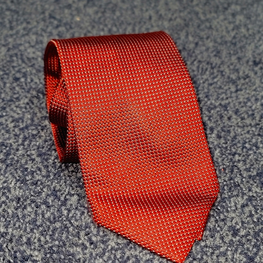 Brioni silk Red Tie